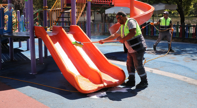 HBB’DEN PARKLARDA HİJYEN SEFERBERLİĞİ