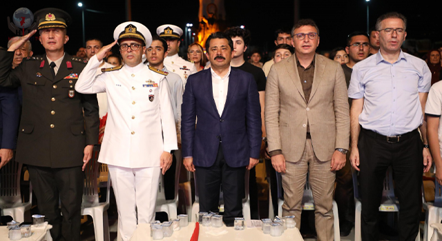 İSKENDERUN DEMOKRASİYE SAHİP ÇIKTI