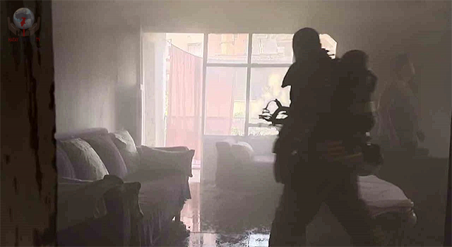 İskenderun’da yanan evde hasar oluştu