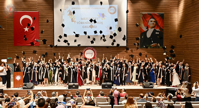 MKÜ’DE MEZUNİYET TÖRENLERİ TAMAMLANDI
