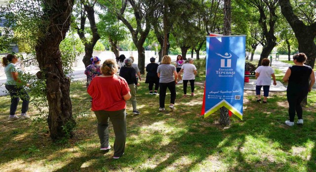 Tepebaşında açık havada spor zkeyfi