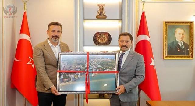 BAŞKAN ÜSTÜN, VALİ MASATLI'YI ZİYARET ETTİ