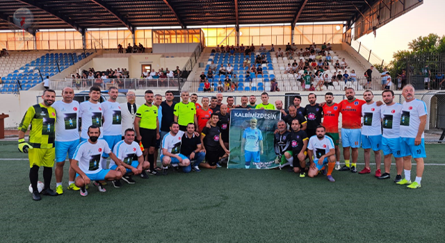 Depremzede vatandaşlar yeşil sahada ter dökerek moral bulacak