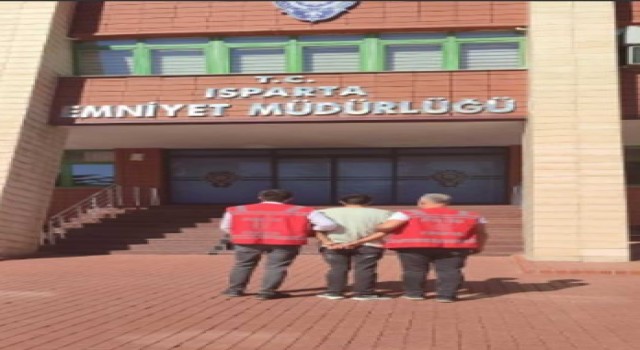 Ispartada 23 yıla yakın hapis cezası ile aranan cezaevi firarisi yakalandı