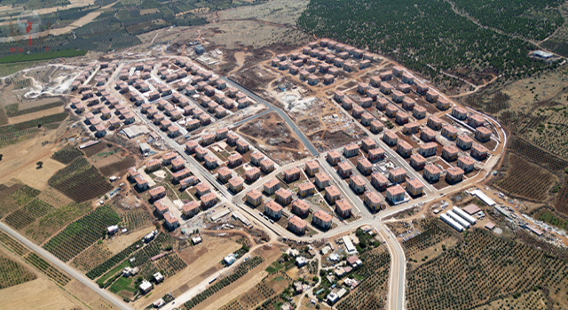 Yürünemez halde taşlık araziydi, 15 ayda adeta yeni bir şehir kuruldu