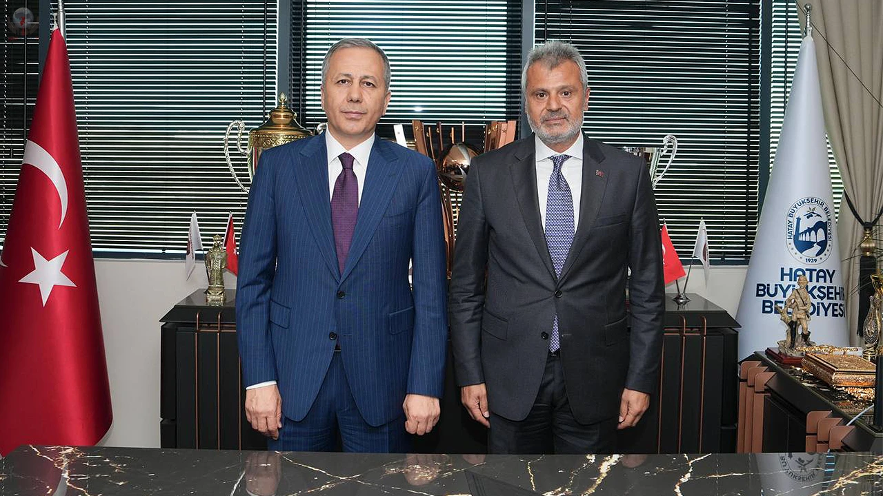 BAKAN YERLİKAYA’DAN BAŞKAN ÖNTÜRK’E ZİYARET