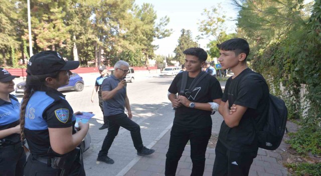 Okuldan kaçan öğrencinden ilginç savunma: Ben yaralıyım kitap almak için geldim