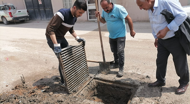 YAĞMUR SUYU MAZGALLARI TEMİZLENİYOR VE ONARILIYOR