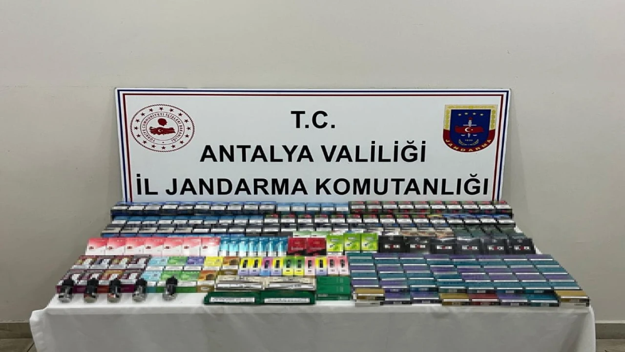Antalyada kaçak sigara operasyonu