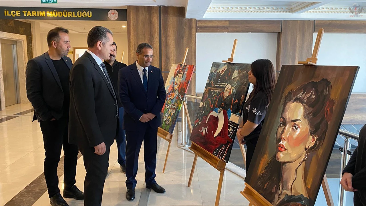 Antakya’da güzel sanatlar lisesi öğrencilerinden resim sergisi