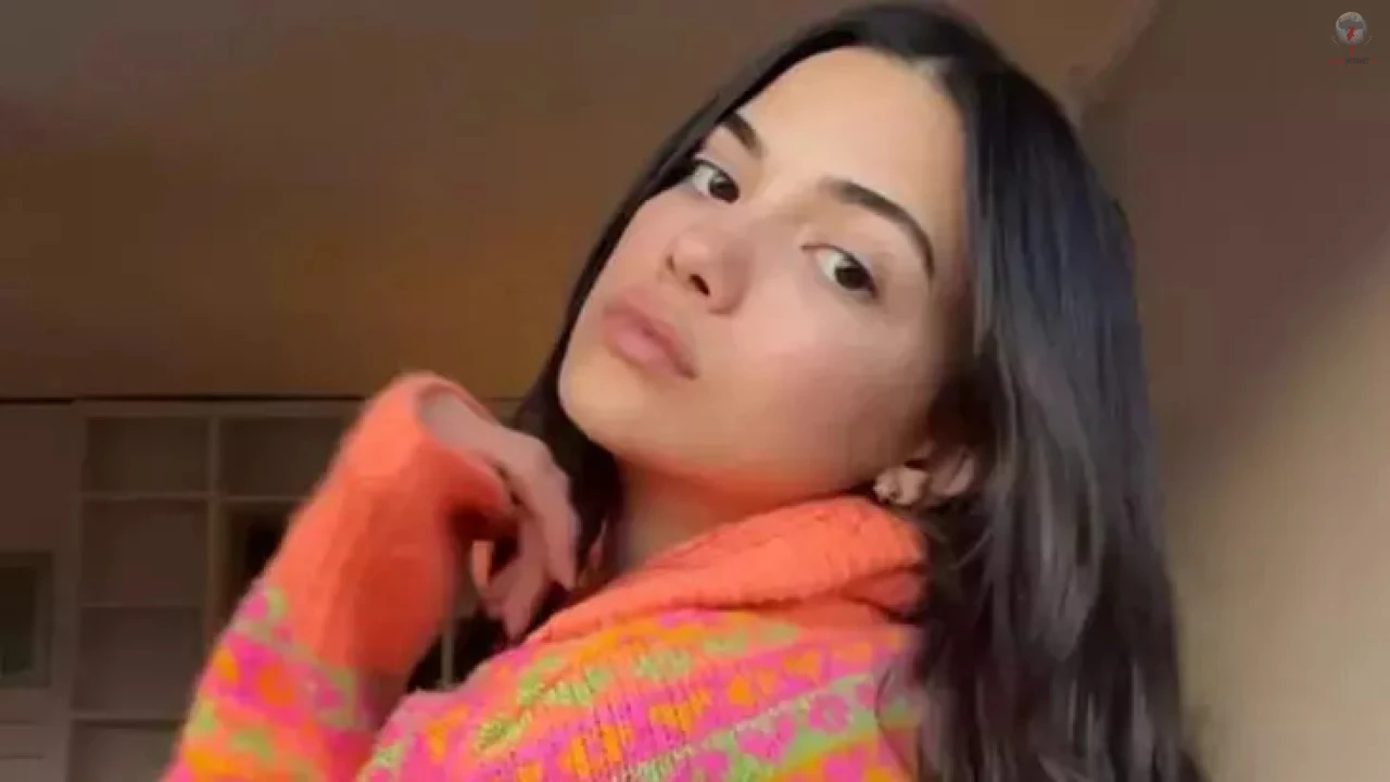 Giydiği elbise olay oldu