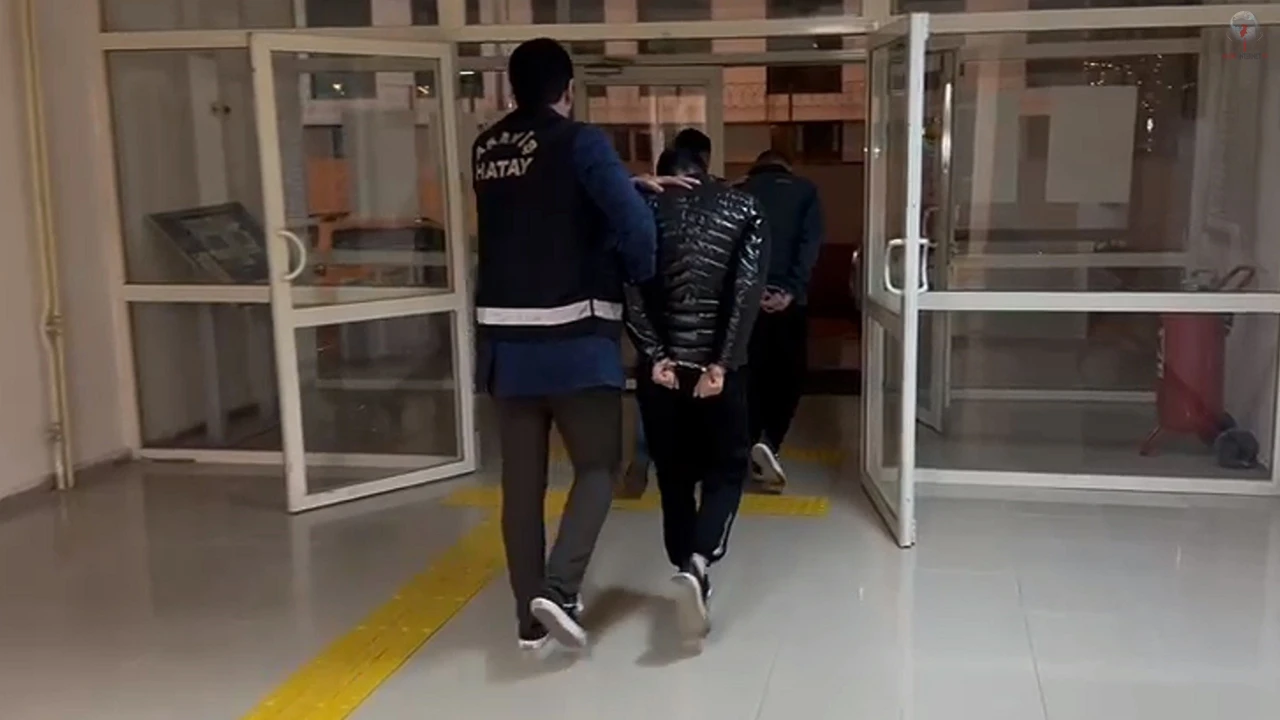 Hapis cezası ile aranan 2 şüpheli İskenderun’da yakalandı
