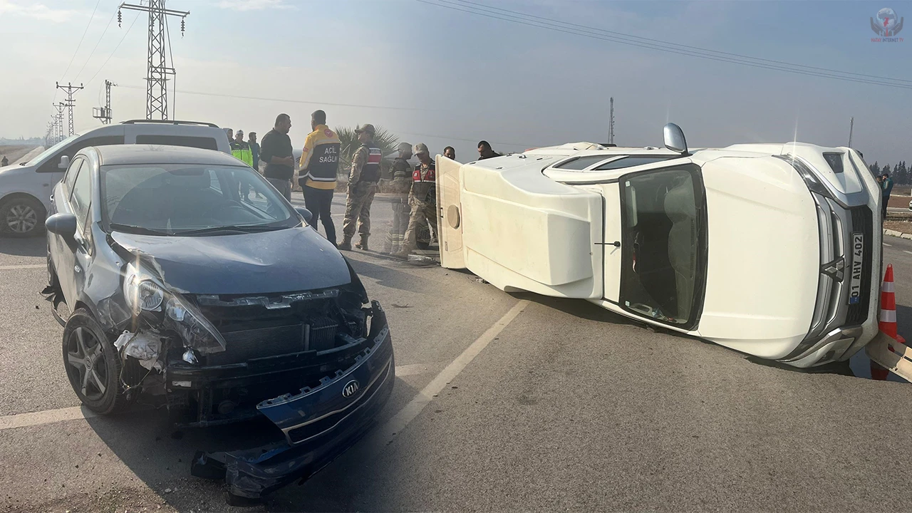 Kamyonetle, otomobilin çarpıştığı kazada: 3 kişi yaralandı