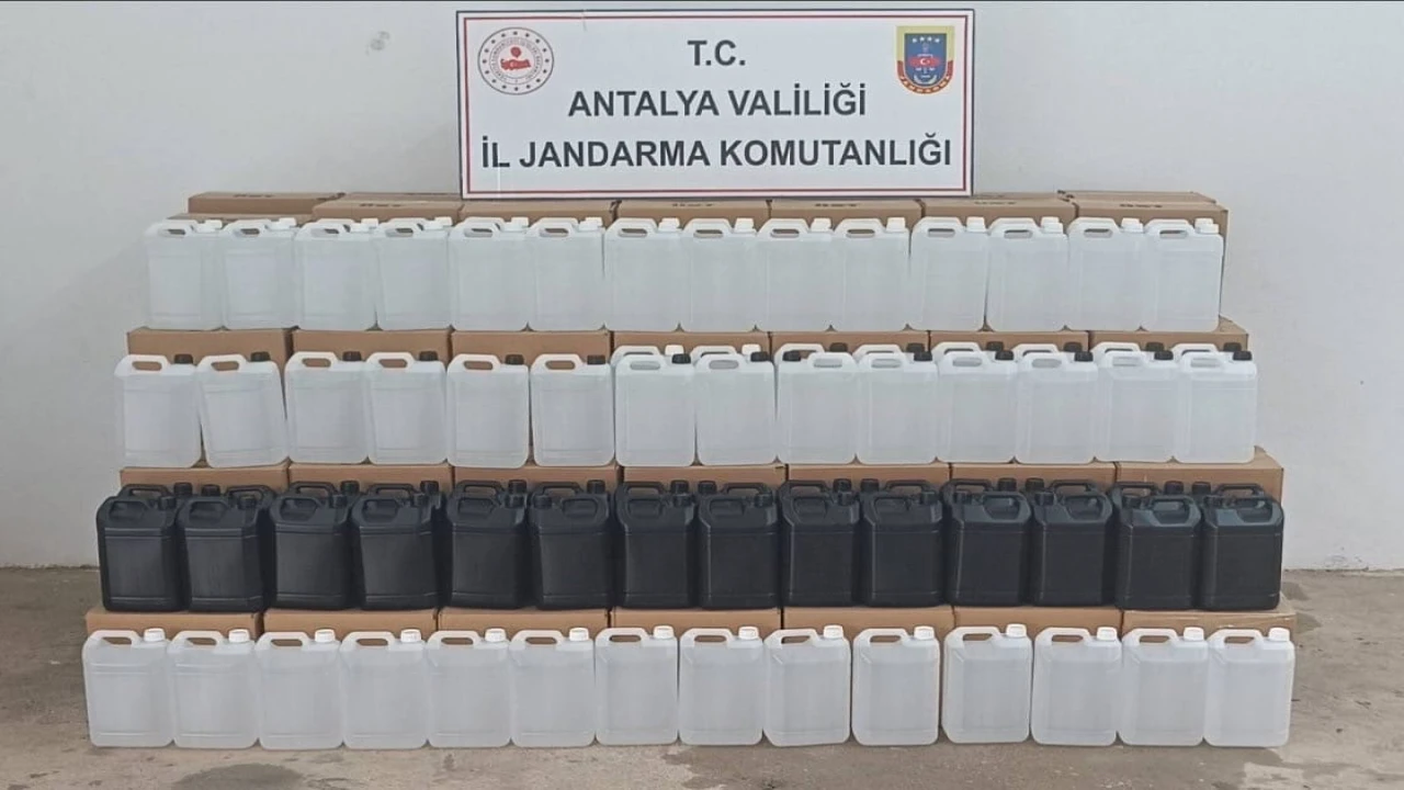 Gazipaşada 3 bin litre kaçak etil alkol ele geçirildi