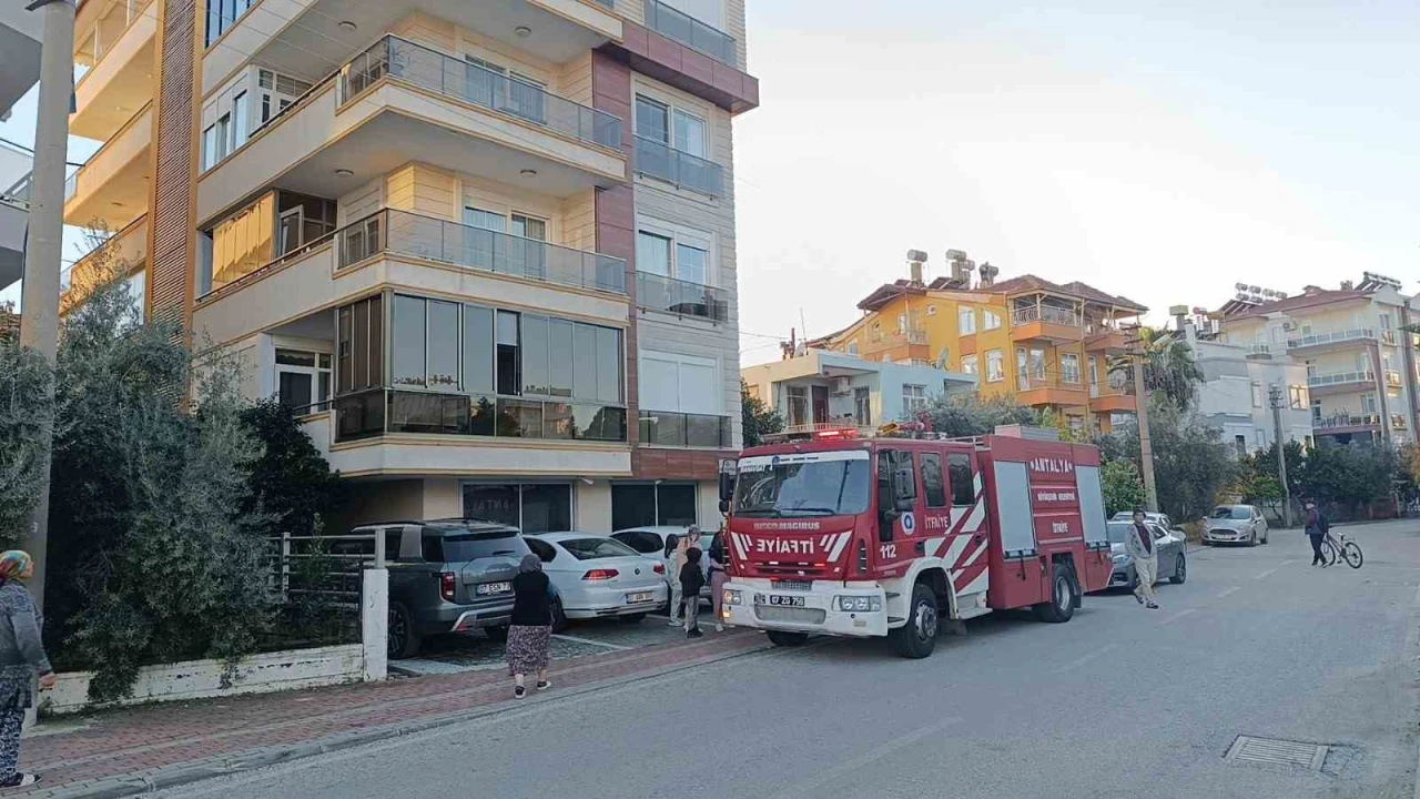 İkamette çıkan yangına ilk müdahaleyi vatandaşlar yaptı