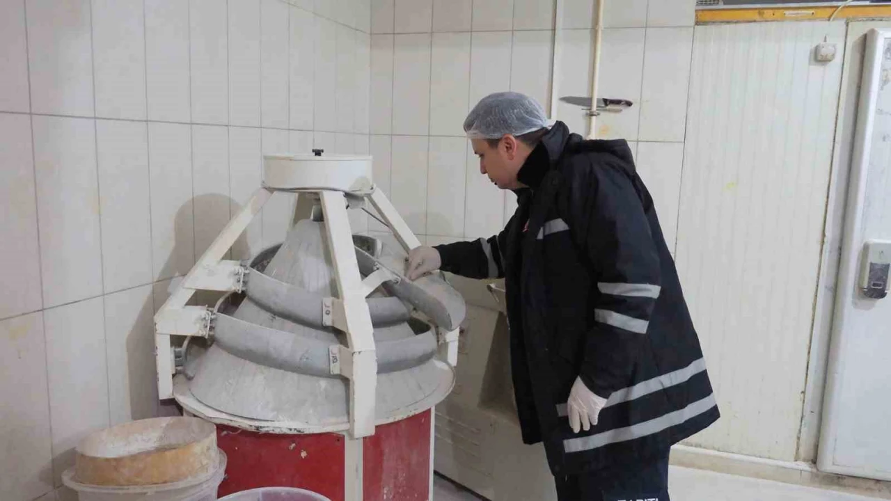 Kemerde pastane, market ve fırınlara denetim