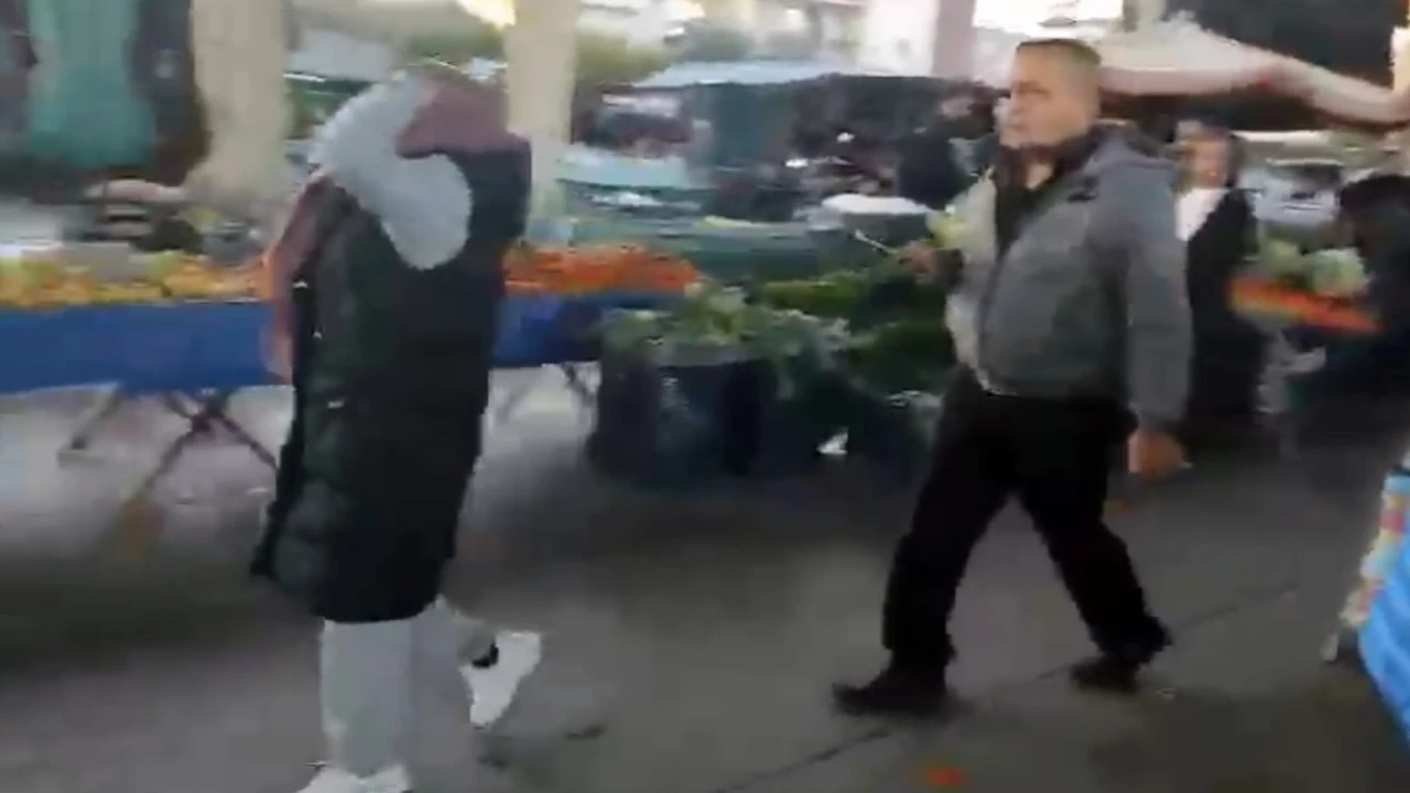 Pazar yerinde çantasındaki 18 bin 500 lirası çalınan kadın sinir krizi geçirdi