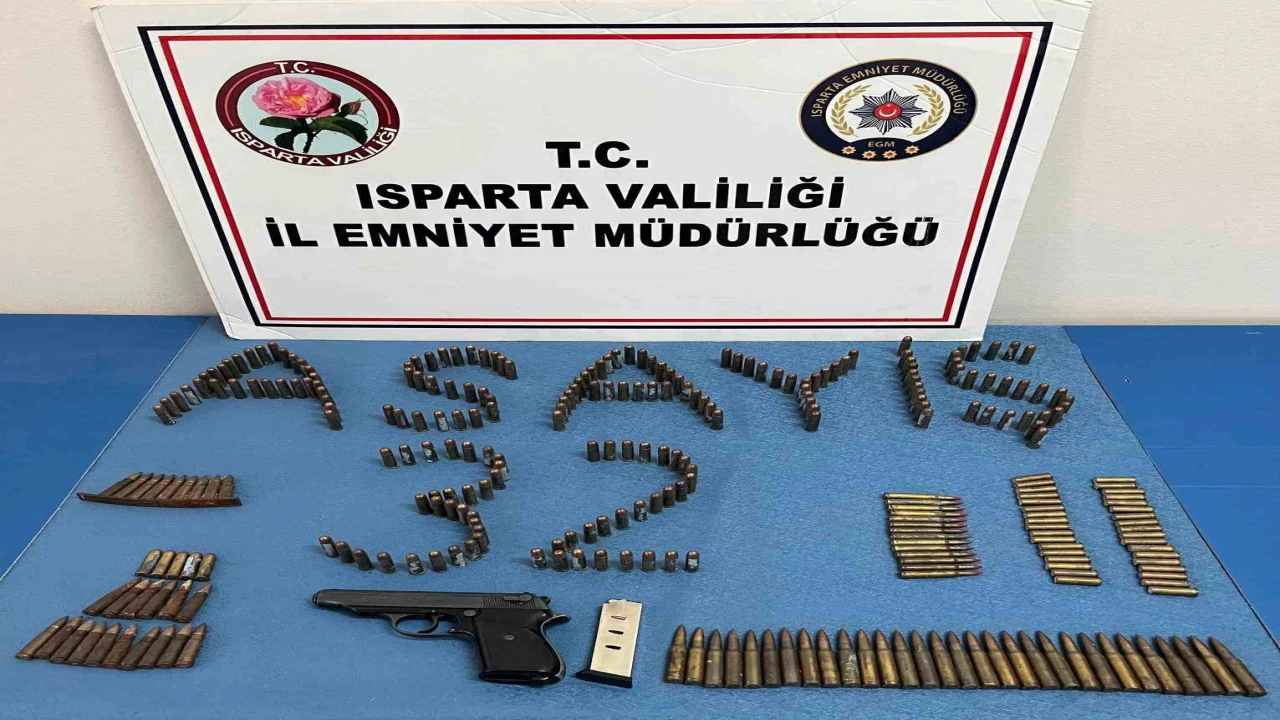 Ispartada evinde silah ve fişeklerle yakalanan şüpheli tutuklandı