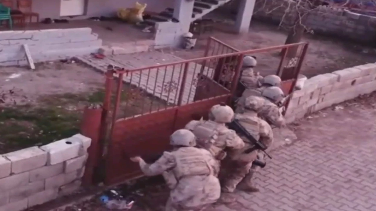 Kahramanmaraşta uyuşturucu operasyonunda yakalanan 17 şüpheli tutuklandı