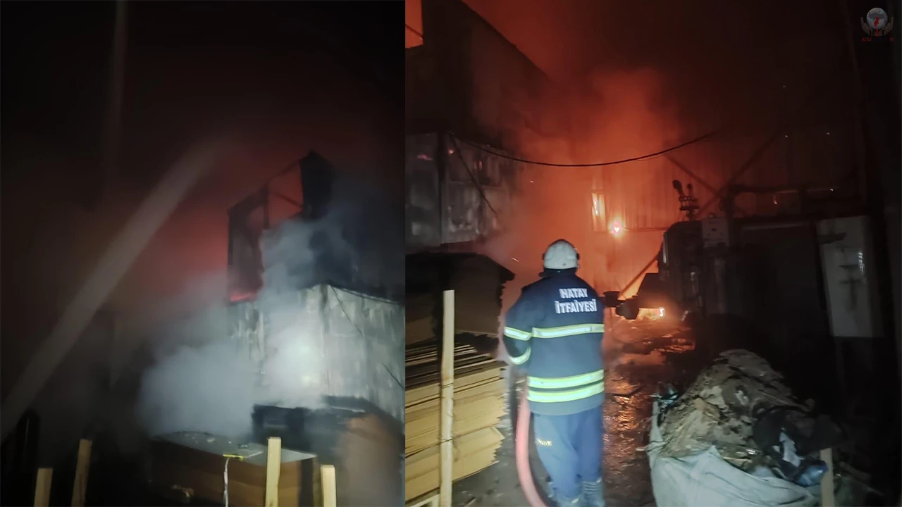 Kırıkhanda PVC fabrikasında çıkan yangın söndürüldü