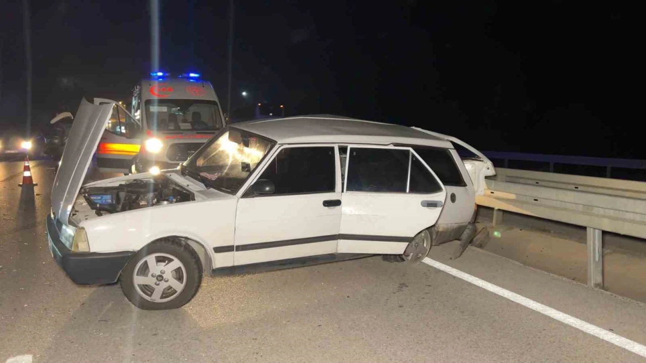 Tır ile otomobil çarpıştı: 3 yaralı