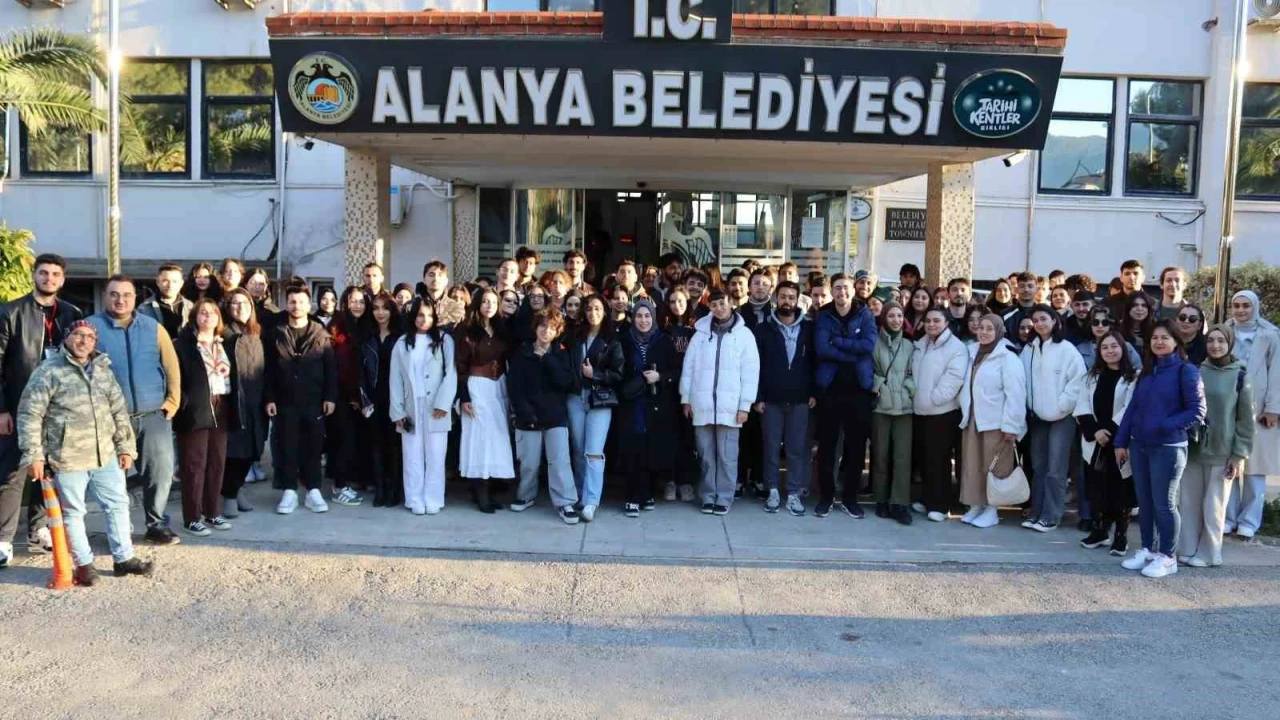Alanyada gençler çevre atölyesinde buluştu