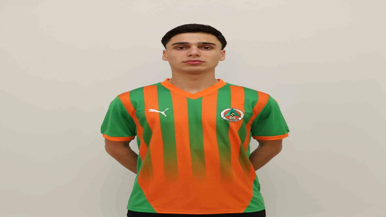 Alanyaspor, Batuhan Yavuzu kadrosuna kattı