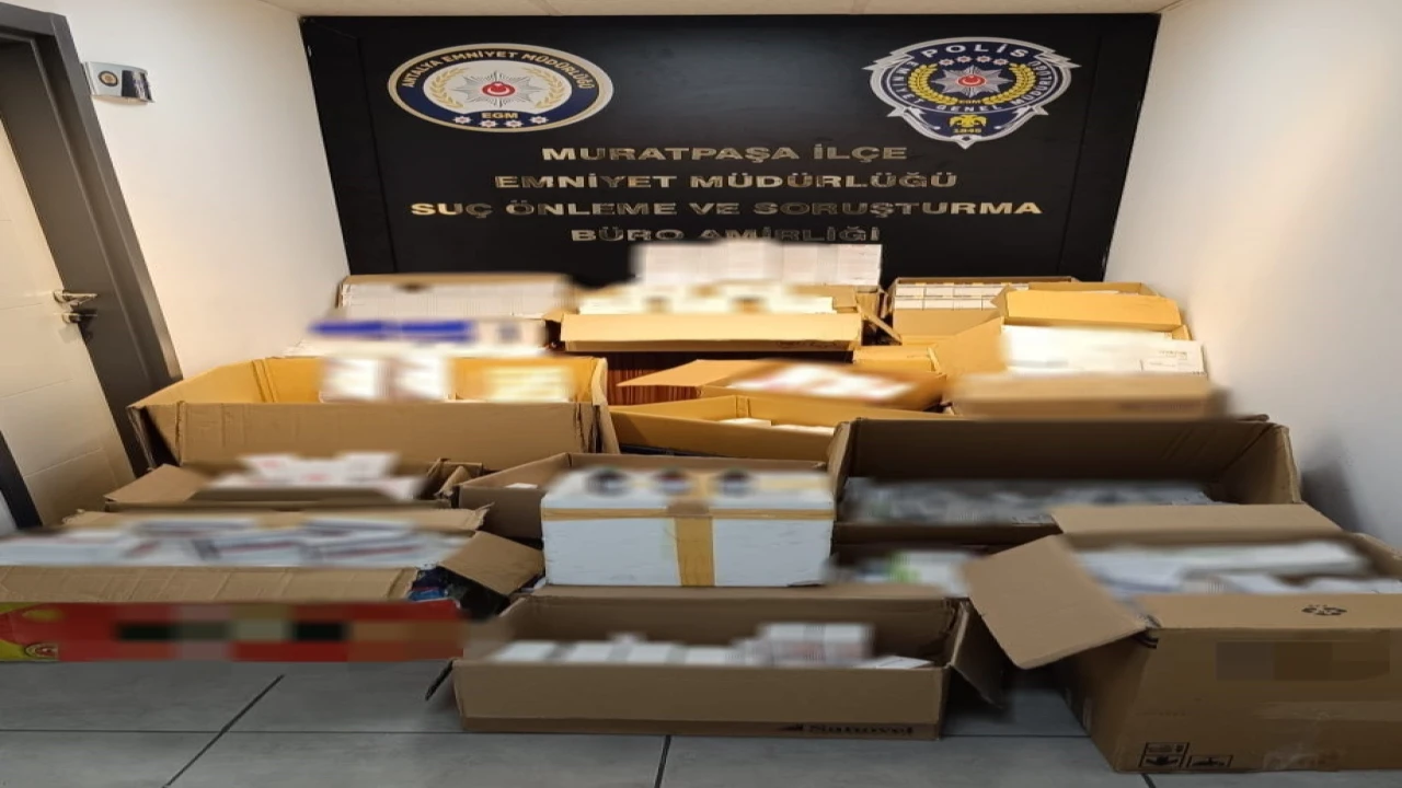 Antalyada 5 bin 105 kutu kaçak ilaç ele geçirildi