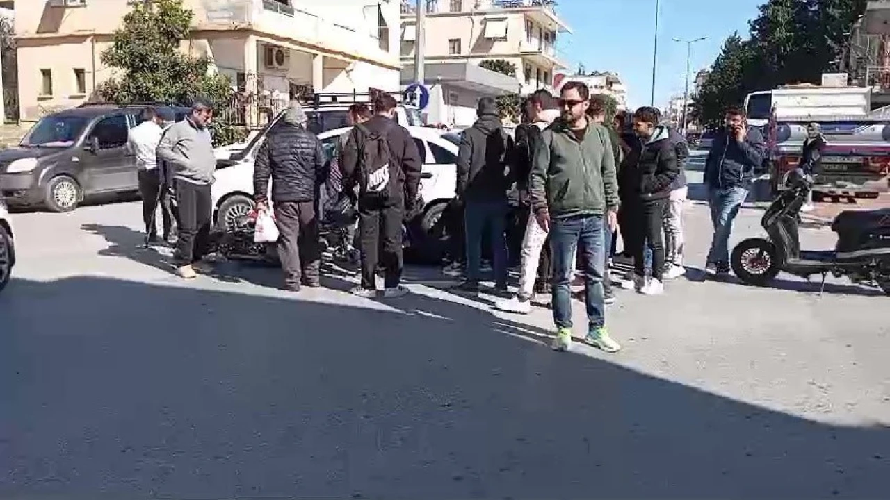 Antalyada motosiklet ile otomobil çarpıştı: 1 ağır yaralı