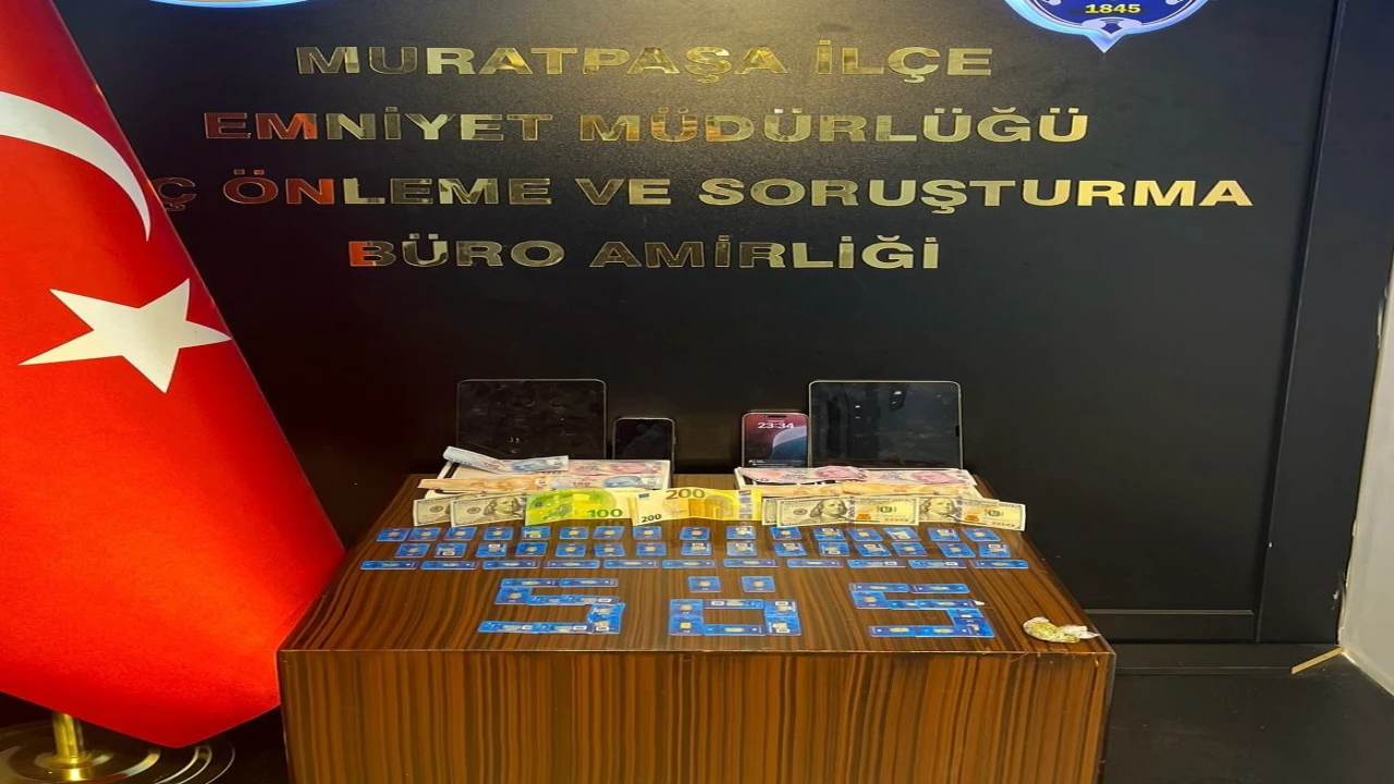 Antalyada sahte altın dolandırıcıları tutuklandı