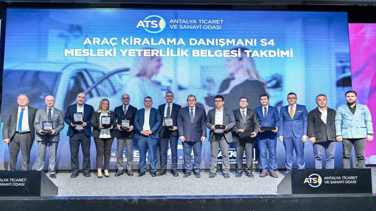 Araç kiralamada yeni dönem: İlk yeterlilik belgeleri sahiplerini buldu