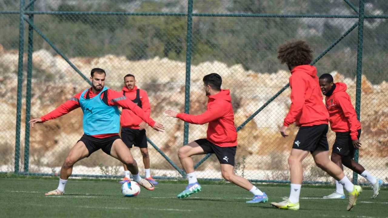 Atakaş Hatayspor, Alanyaspor maçı hazırlıklarını sürdürdü