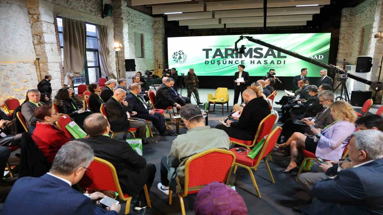 Düşünce Hasadı programı Adanada gerçekleştirildi