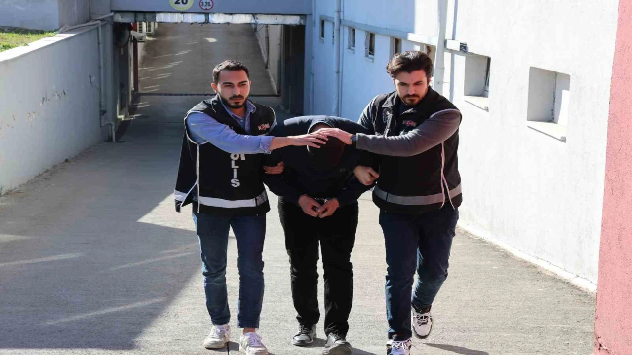 Elektronik sigara yakalattı, Bodrumda tekel bayilere satacaktım dedi