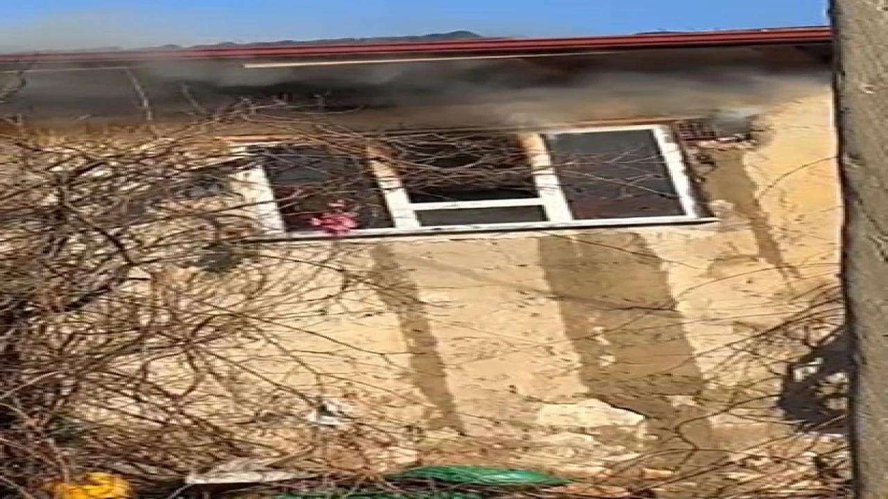 Ispartada 2 katlı müstakil evde yangın