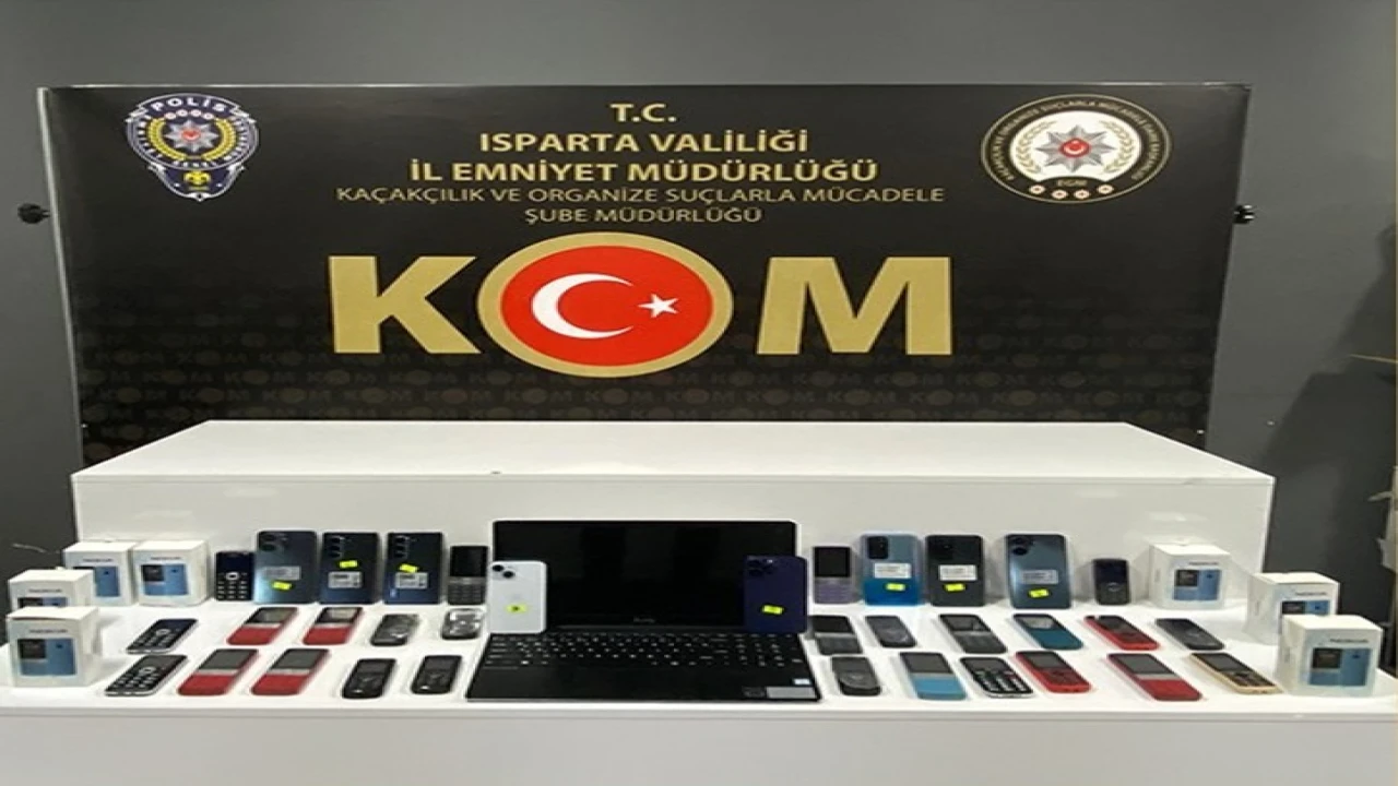 Ispartada 26 günde 18 operasyon: silah, kaçak sigara ve sahte alkol ele geçirildi