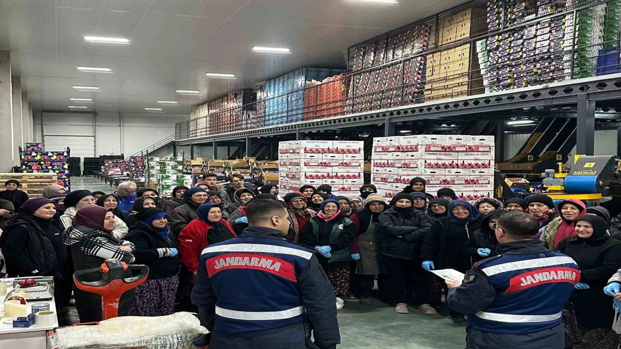 Jandarma, Eğirdirde kültürel mirası koruma için 103 kişiyi bilgilendirdi