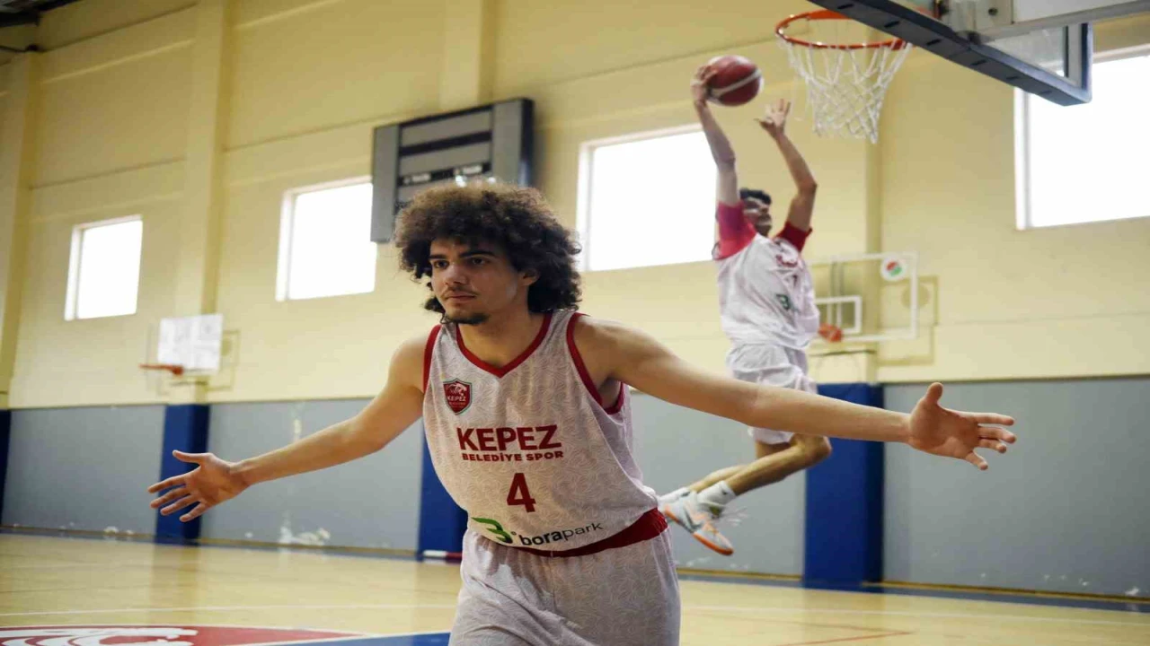 Kepezin genç uzunları üniversite yolunda