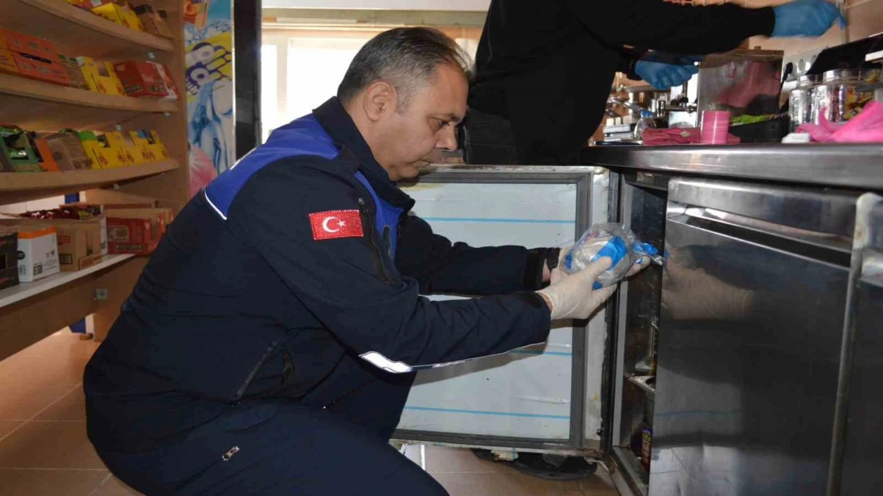 Konyaaltında kantinlere sıkı denetimi