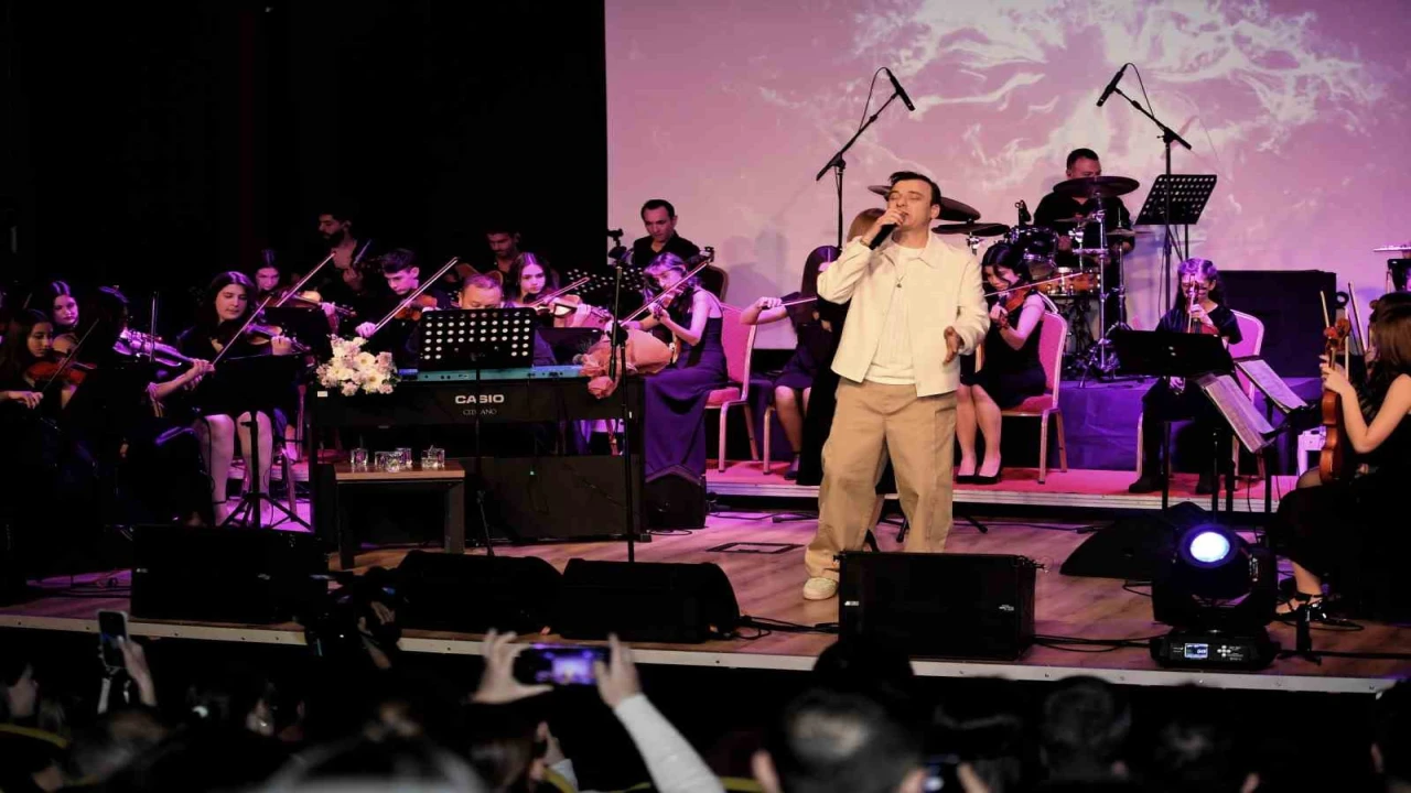 Konyaaltında senfonik rock rüzgarı