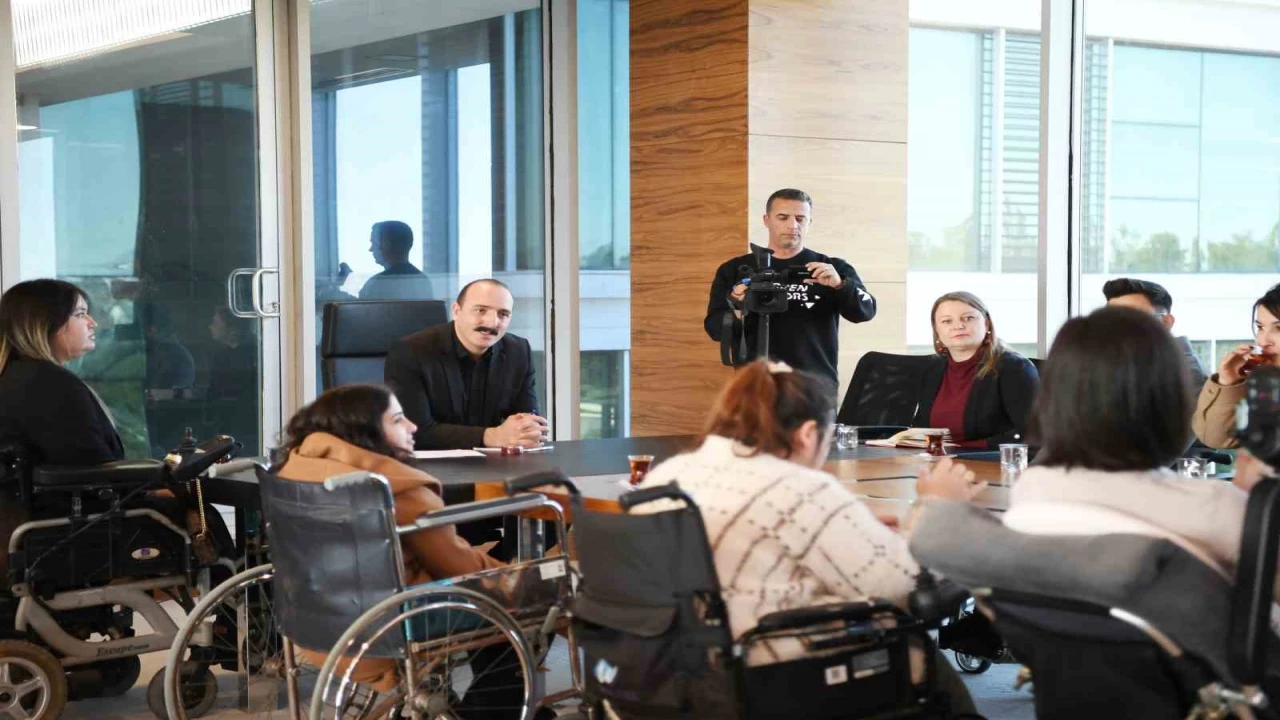 Kotan özel gereksinimli personelle bir araya geldi