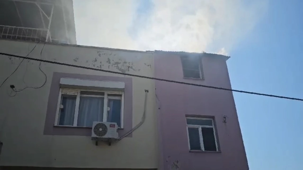 Kozanda ev yangını