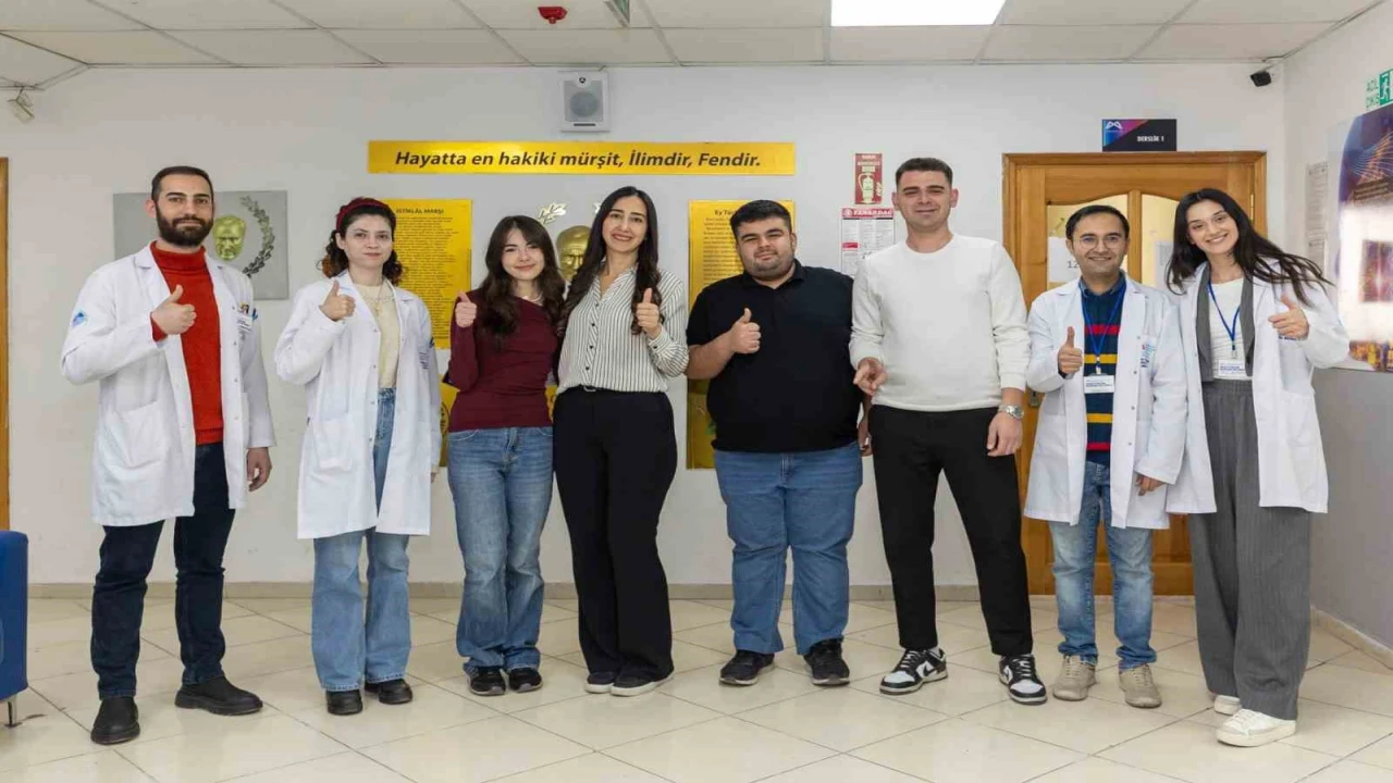 Mersin Büyükşehir Belediyesi, gençlerin eğitim hayatını kolaylaştırmaya devam ediyor