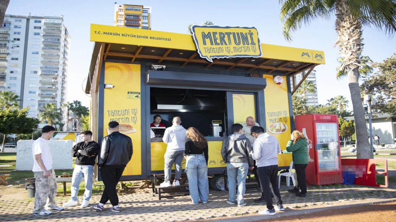 Mersin sahilinde yeni lezzet durakları hizmete açıldı