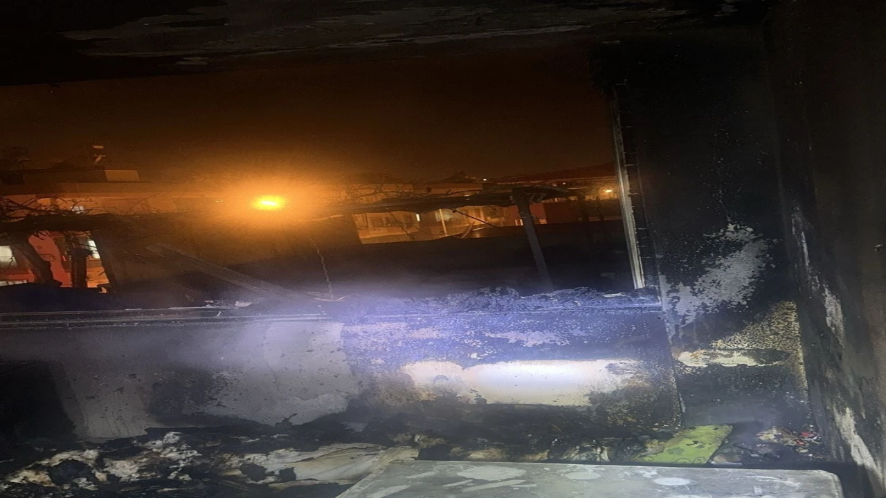 Mersin Tarsusta ev yangını
