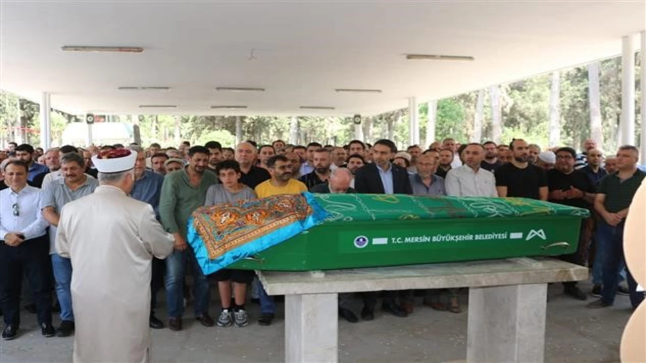 Mersinde bir öğrencinin öldüğü, bir öğrencinin yaralandığı kazada sürücünün yargılanmasına başlandı