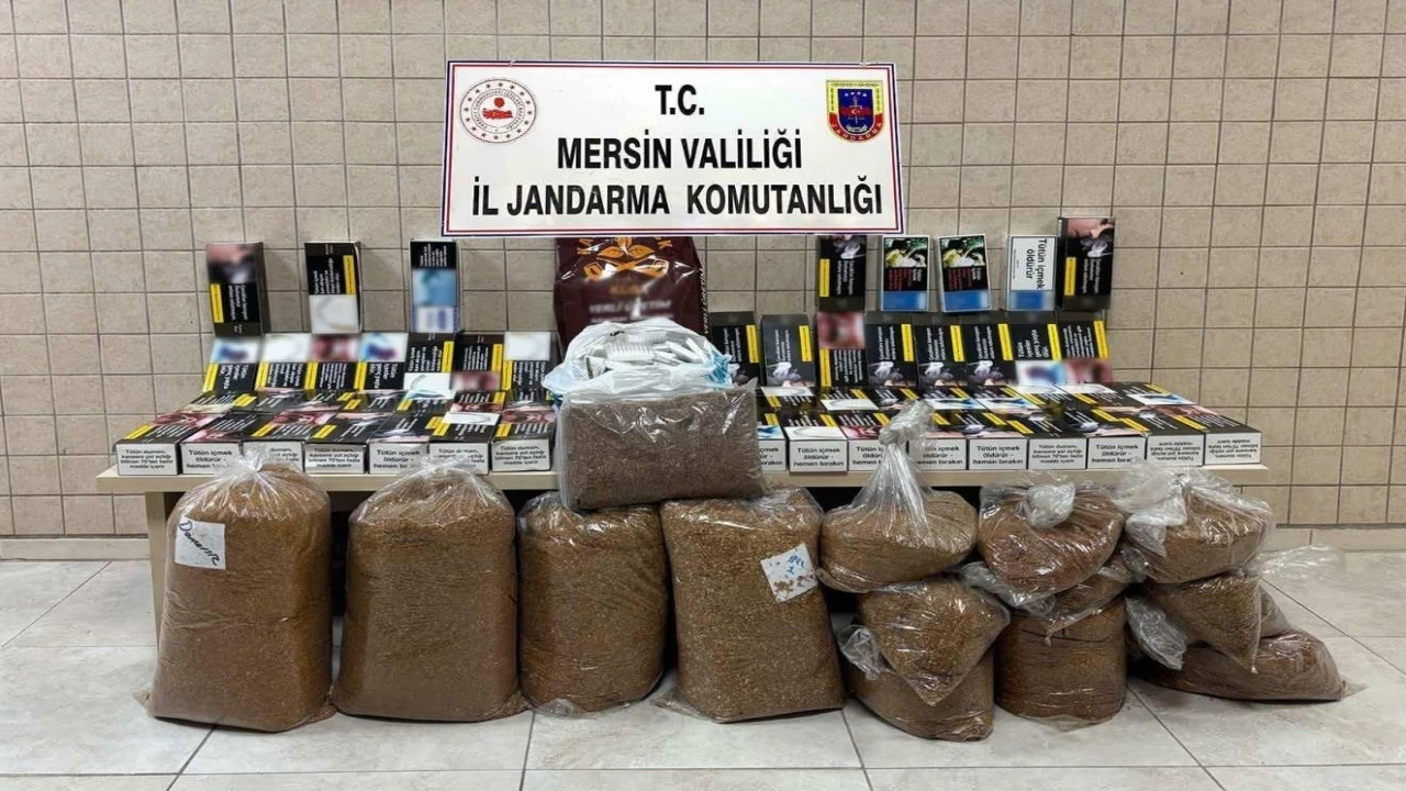 Mersinde kaçak makaron operasyonu: 4 gözaltı