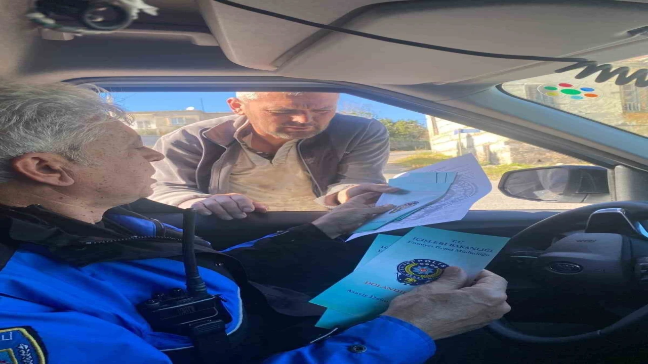 Mersinde muhtarlar iletişim yoluyla dolandırıcılık hakkında bilgilendirildi