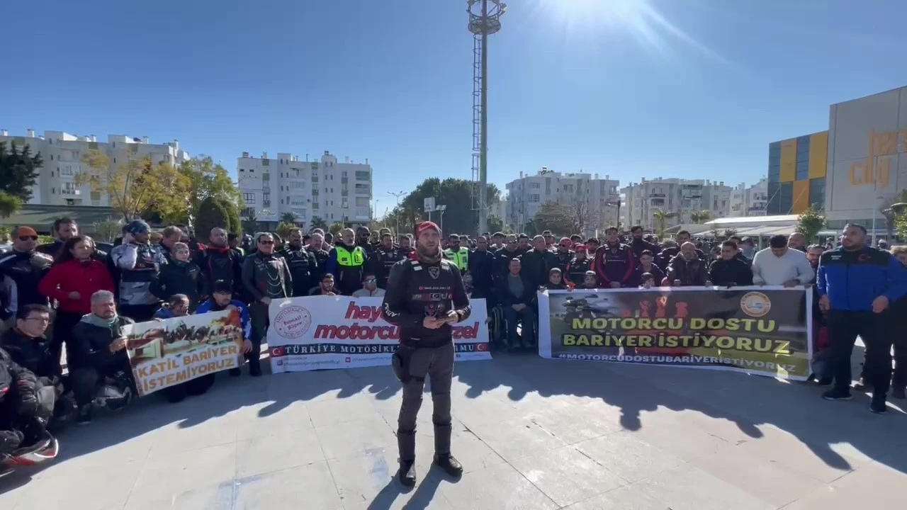 Motosiklet tutkunları ‘Motorcu Dostu Bariyer istedi