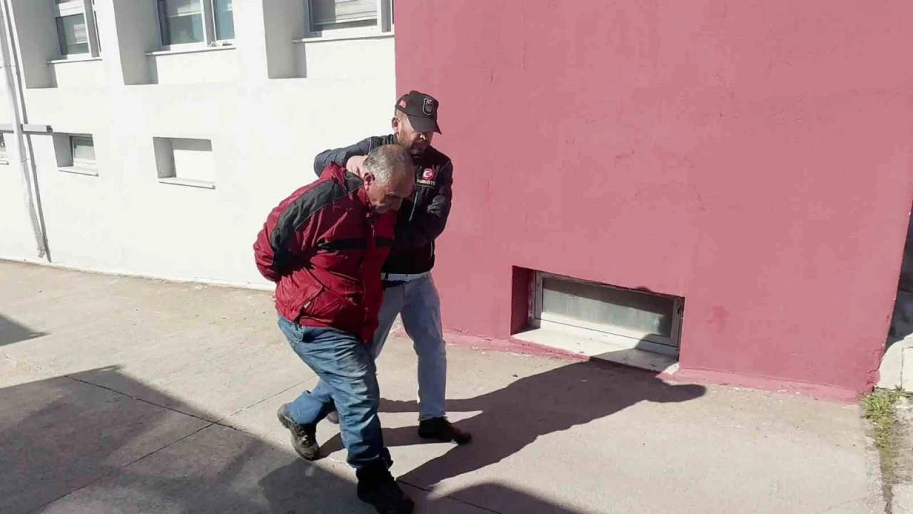 Motosikletinde 5 bin uyuşturucu hap ele geçirilen şüpheli, İçici ve satıcı değilim, bana ait değil dedi